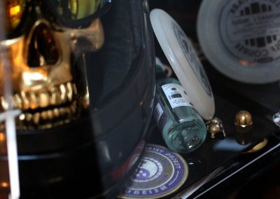 One of several photos of my world-famous sculpture, Skully, a.k.a. Death laughs at us all, created in 2023.