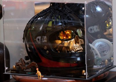 One of several photos of my world-famous sculpture, Skully, a.k.a. Death laughs at us all, created in 2023.